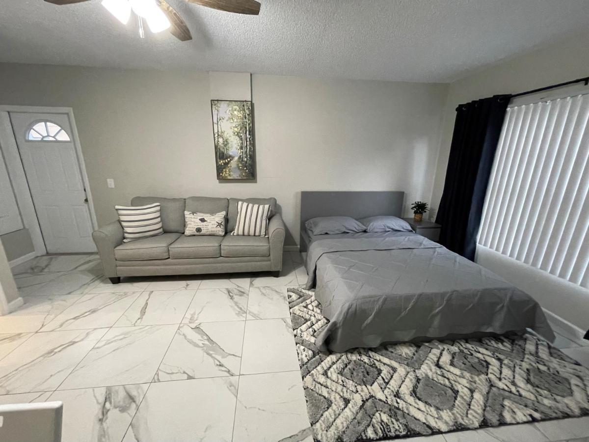 Adorable Suite In Tampa. Exterior foto